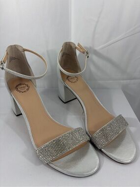 NWT I. Miller Women’s Size 10 Sparkly Silver Rhinestone Block Heel Sandals